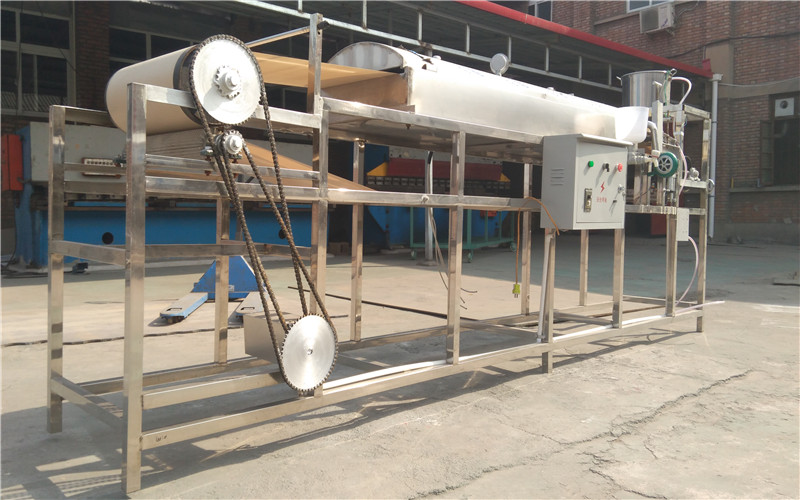 全自動粉皮機(jī)采用微電腦控制、數(shù)字伺服電機(jī)驅(qū)動等高新技術(shù)